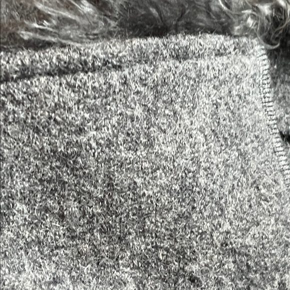 Chic Gray wool jacket with real lamb fur, medium size woman! So warm, chic - Picture 17 of 17